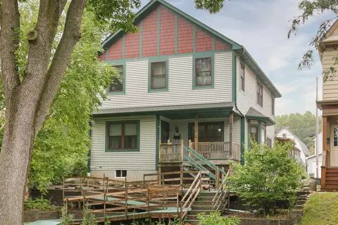 3124 N Cambridge, Milwaukee, WI 53211