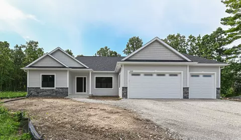 11943 W Ryan, Franklin, WI 53132