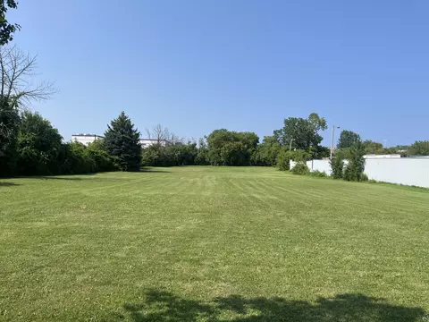 2606 E Carpenter, Cudahy, WI 53110