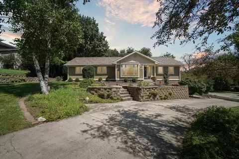 1290 Lexington, Brookfield, WI 53045
