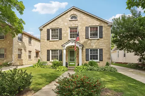 4520 N Woodruff #4522, Shorewood, WI 53211