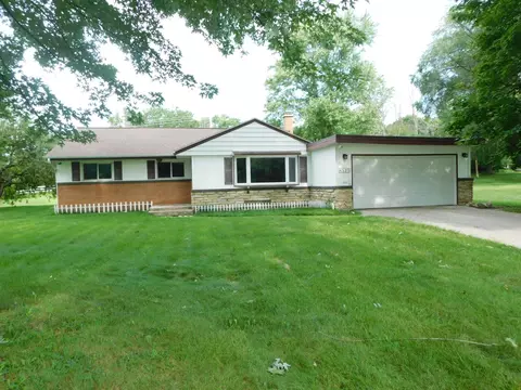 4525 Cherokee, Brookfield, WI 53045