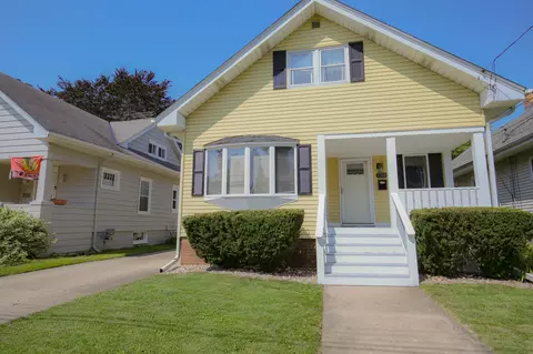 7328 25th, Kenosha, WI 53143