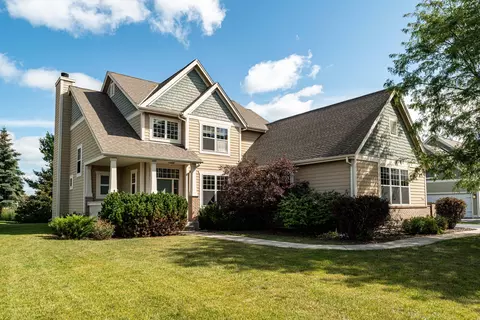 1740 Mineral Spgs, Oconomowoc, WI 53066