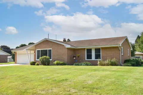 5887 W Glenbrook, Brown Deer, WI 53223