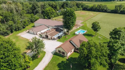n79w33799 Petersen, Merton, WI 53066