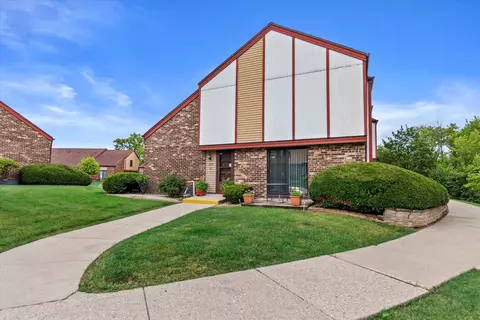 3979 W College, Milwaukee, WI 53221