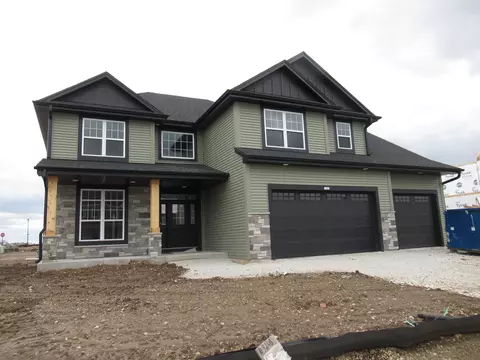 1541 Creekview, Oconomowoc, WI 53066