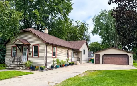 1249 Vanderbraak, Green Bay, WI 54302