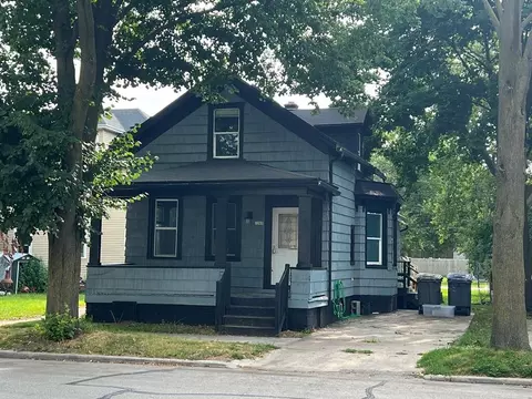 1209 S 8th, Sheboygan, WI 53081