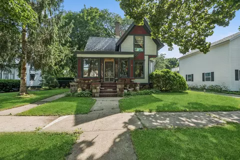 121 S Sixth, Delavan, WI 53115