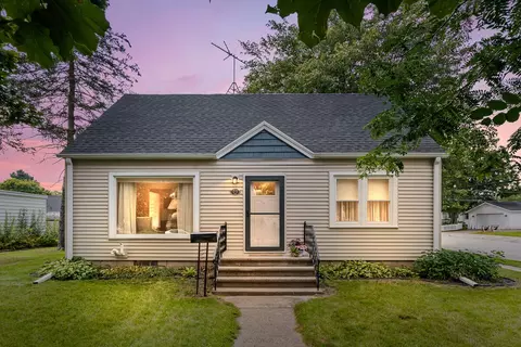 1003 S Sawyer, Shawano, WI 54166
