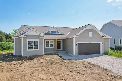 w240n5618 Daisy, Sussex, WI 53089
