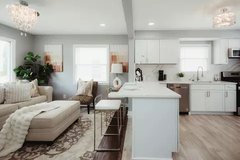 7121 W Stevenson, Milwaukee, WI 53213