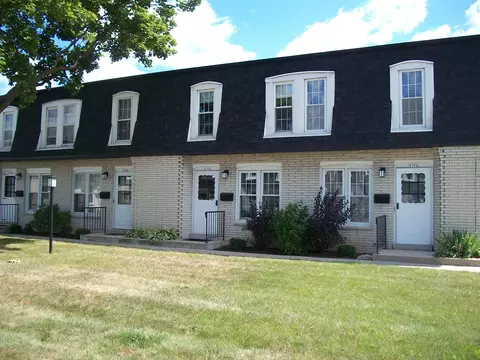 4106 W Cherrywood, Brown Deer, WI 53209
