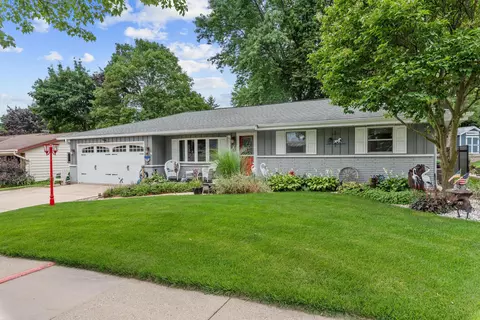 902 Decker, West Bend, WI 53090