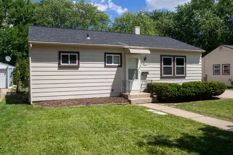 7320 W Tallmadge, Milwaukee, WI 53218