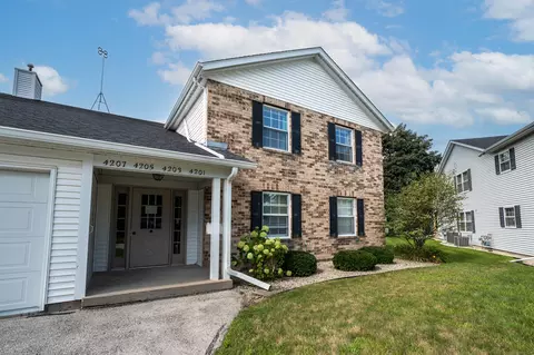 4207 81st #17D, Kenosha, WI 53142
