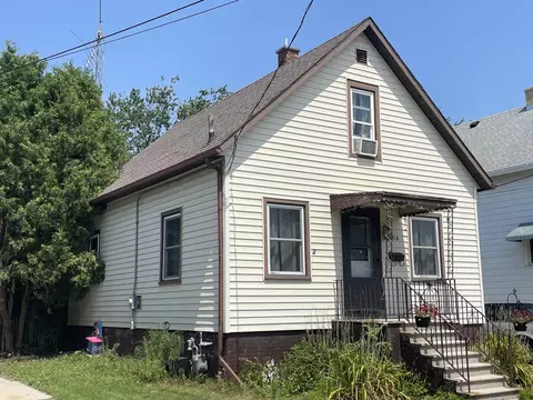 1816 20th, Two Rivers, WI 54241