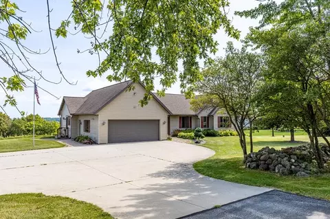 n6049 Deerpath Lane, Plymouth, WI 53073