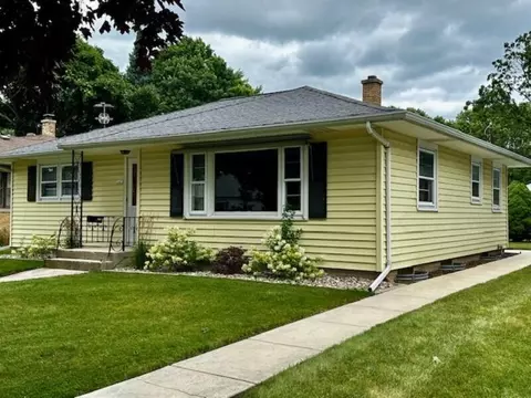 2423 S 16th, Sheboygan, WI 53081