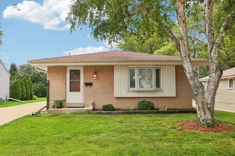 817 S 123rd, West Allis, WI 53214