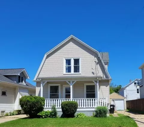 2037 Charles, Racine, WI 53402