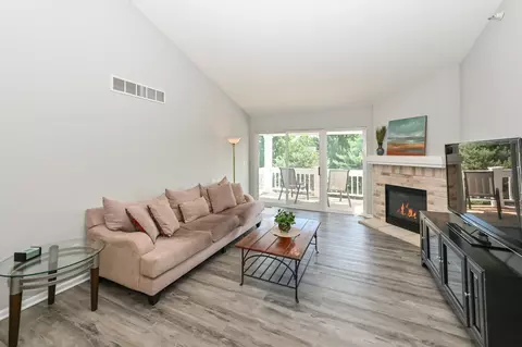 7045 W Rawson, Franklin, WI 53132