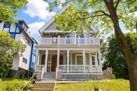 2552 N Palmer #2554, Milwaukee, WI 53212