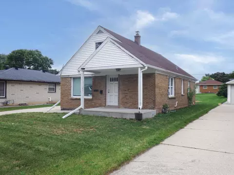 4865 S 20th, Milwaukee, WI 53221