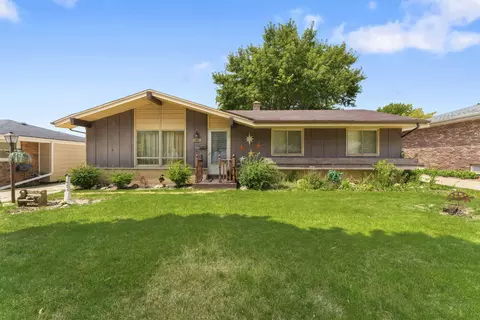 3831 S 93rd, Milwaukee, WI 53228