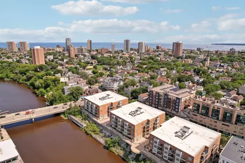 1915 N Water #301, Milwaukee, WI 53202