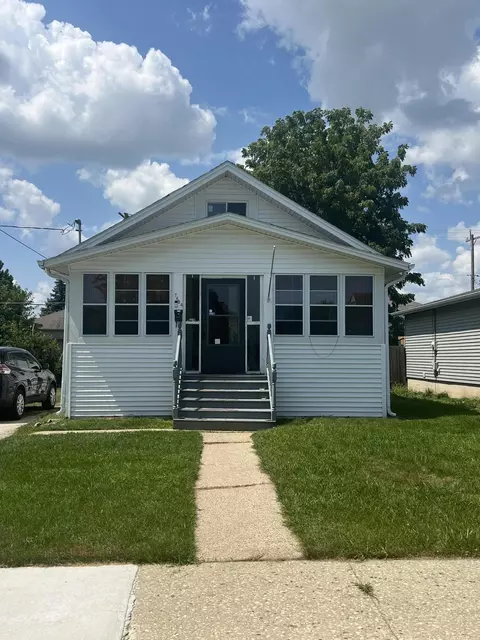 7624 40th, Kenosha, WI 53142