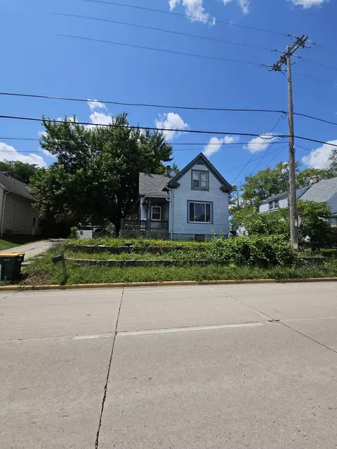 7131 S Pennsylvania, Oak Creek, WI 53154