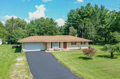 28544 E River Bay, Waterford, WI 53185