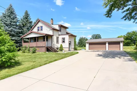2924 W Acre, Franklin, WI 53132