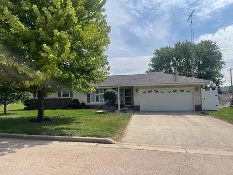 330 Wisconsin, Mayville, WI 53050