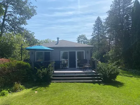 s109w34726 Jacks Bay, Eagle, WI 53149
