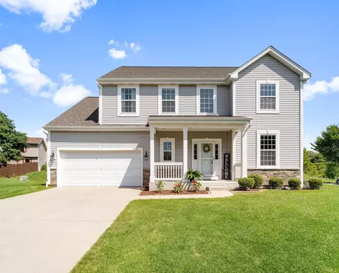 8025 S Cecily, Oak Creek, WI 53154