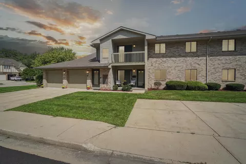 8125 40th #C, Kenosha, WI 53142