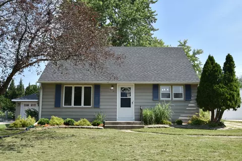 4292 Glenway, Wauwatosa, WI 53222
