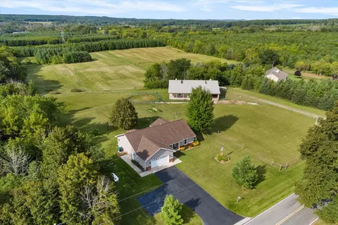 w8442 County Road U, Mitchell, WI 53073