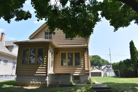 3430 S 18th #3430A, Milwaukee, WI 53215