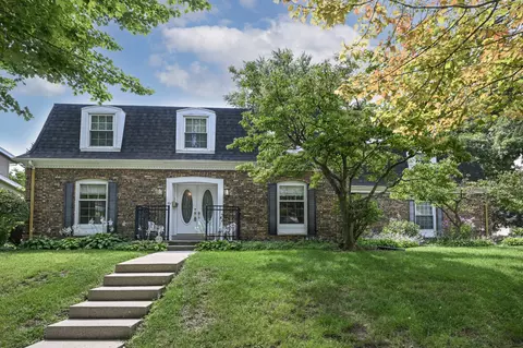 701 Lynne, Waukesha, WI 53186