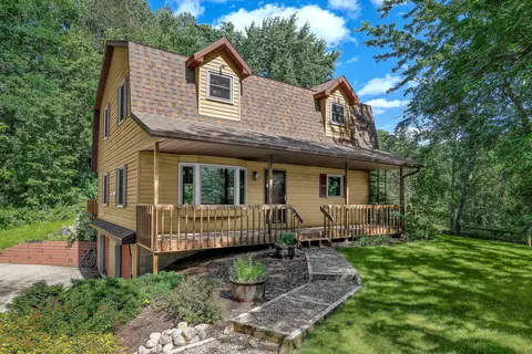w7130 Evans Valley Road, Holland, WI 54636