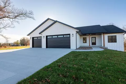 N7309 Hidden Prairie, Holland, WI 54636