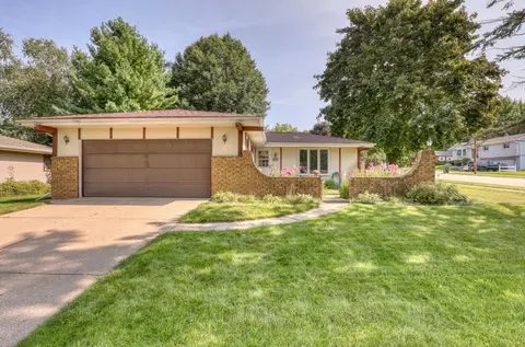 604 Harrison, Hartford, WI 53027