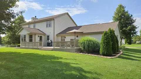 w199s8588 Bendingbrae, Muskego, WI 53150