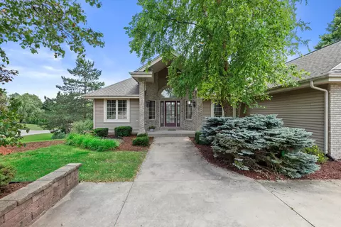 12665 W Lakeland, New Berlin, WI 53151