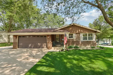 7910 W Cold Spg, Greenfield, WI 53220